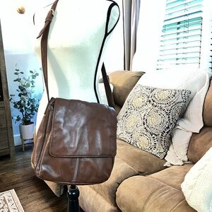 Vintage leather crossbody